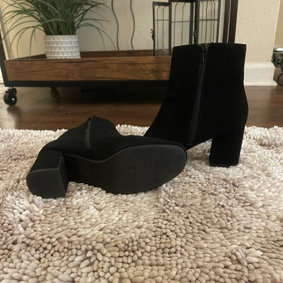 Black booties - Picture 4 of 4